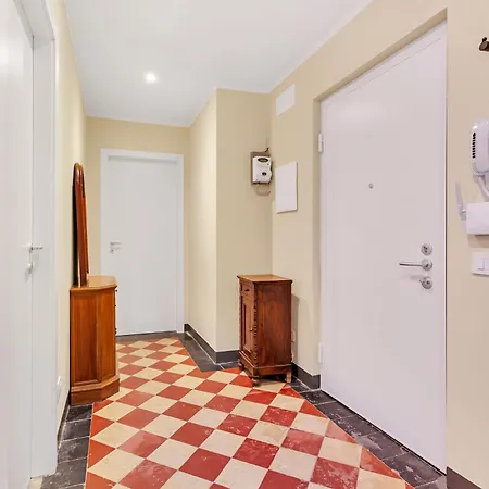 Classy With 2 Bedrooms